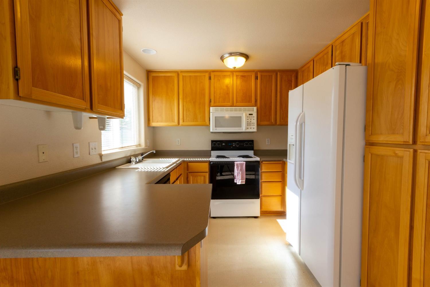 415 St Clair Way Eagle Point, OR 97524 - Photo 4 of 22 Additional Photo
