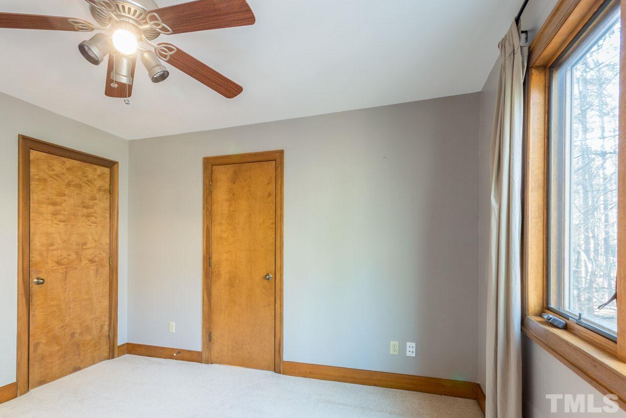 5221 Caber Road Raleigh, NC 27613 - Photo 14 of 24