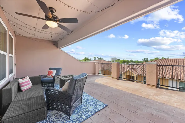 $345,000 | 26 West Oaks Drive, Houston, TX 77058