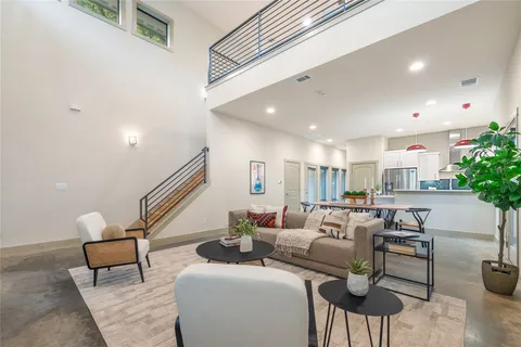 $949,000 | 2512 East 2nd Street, Austin, TX 78702