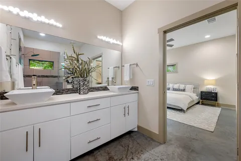 $949,000 | 2512 East 2nd Street, Austin, TX 78702