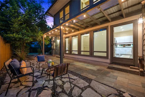 $949,000 | 2512 East 2nd Street, Austin, TX 78702