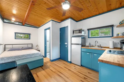 $949,000 | 2512 East 2nd Street, Austin, TX 78702