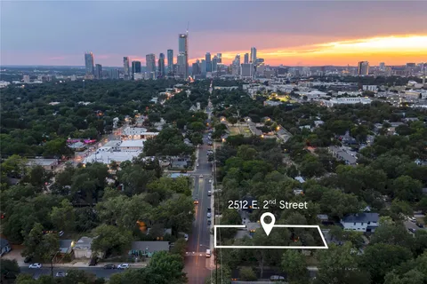 $949,000 | 2512 East 2nd Street, Austin, TX 78702