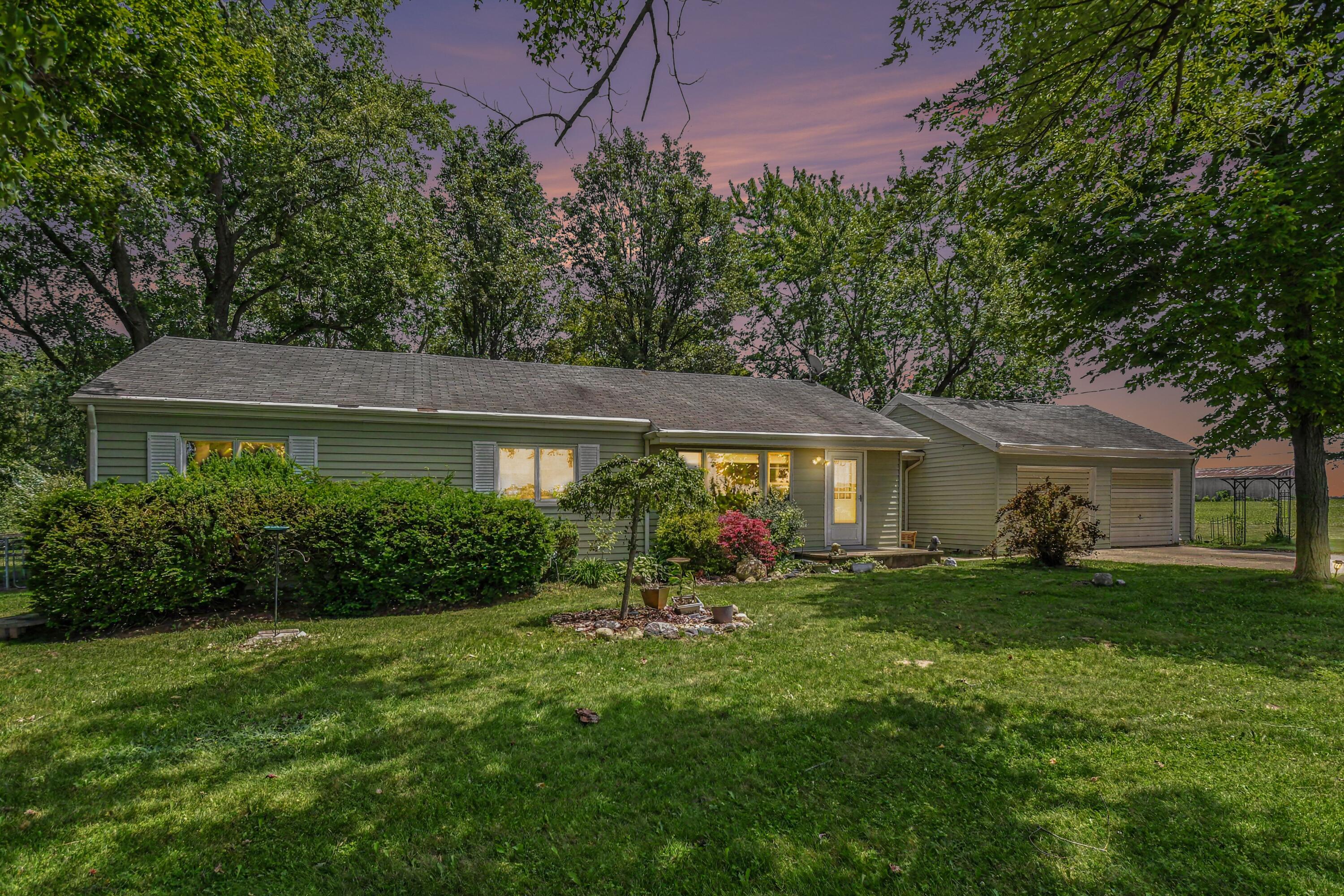 3421 Wyant Road Niles, MI 49120 - Photo 31 of 32 Front of House
