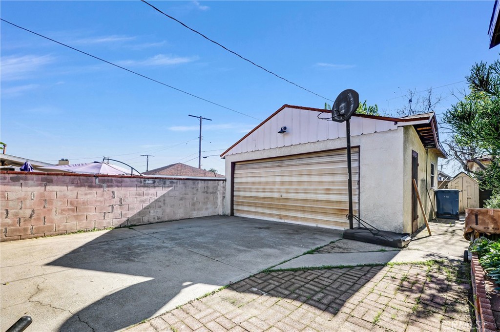 1404 Violeta Drive Alhambra, CA 91801 - Photo 25 of 35