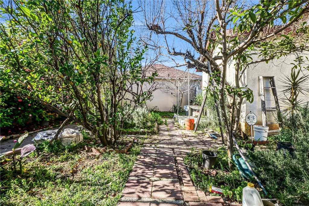 1404 Violeta Drive Alhambra, CA 91801 - Photo 27 of 35