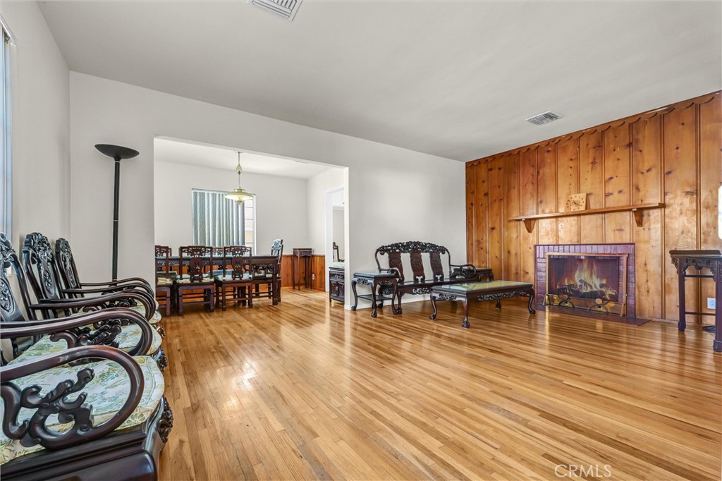 1404 Violeta Drive Alhambra, CA 91801 - Photo 3 of 35