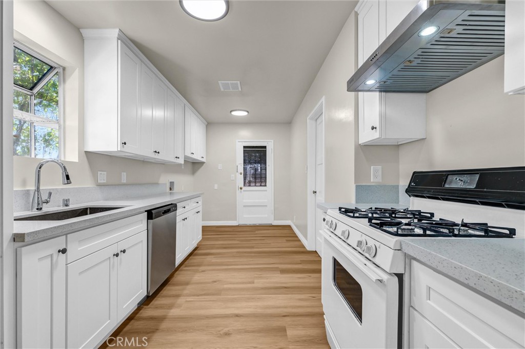 1404 Violeta Drive Alhambra, CA 91801 - Photo 8 of 35