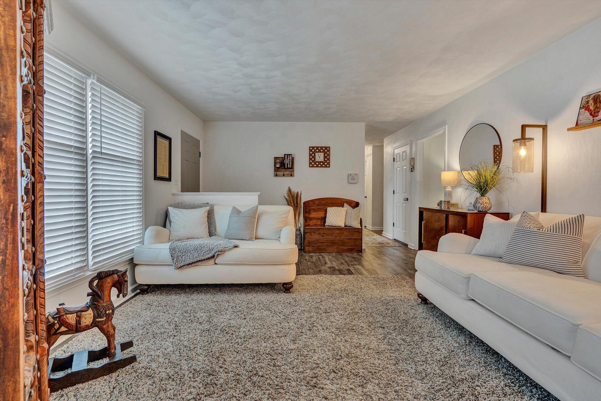 5214 Setter Road Roanoke, VA 24012 - Photo 7 of 33 07-060920230236