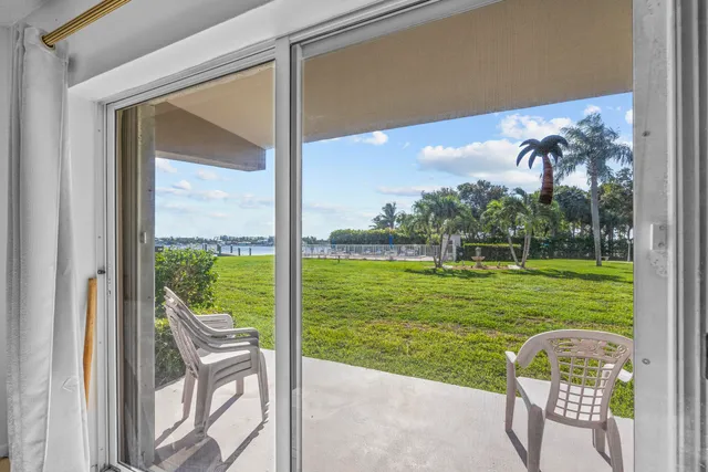 $2,750 | 311 East Ocean Avenue, Unit 108, Lantana, FL 33462