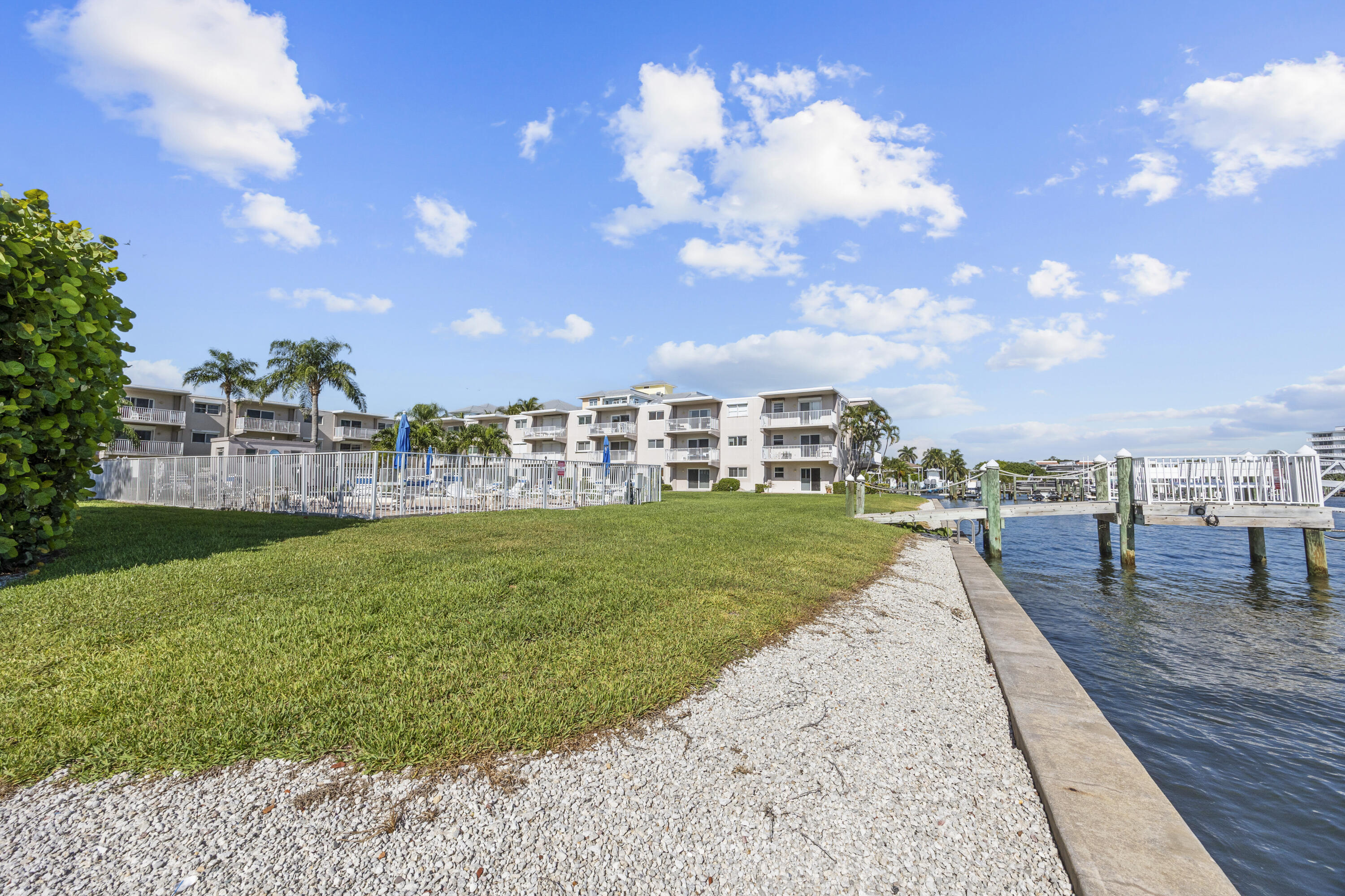 311 East Ocean Avenue, Unit 108 Lantana, FL 33462 - Photo 17 of 21 366A3289-110