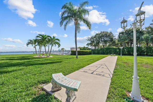 $2,750 | 311 East Ocean Avenue, Unit 108, Lantana, FL 33462