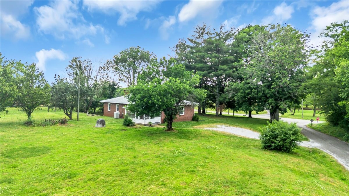 30 J D Ring Road Hillsboro, TN 37342 - Photo 28 of 39