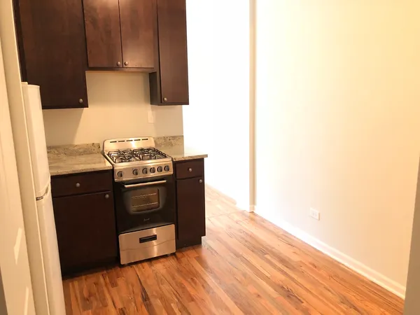 $965 | 7606 North Paulina Street, Unit 203B, Chicago, IL 60626