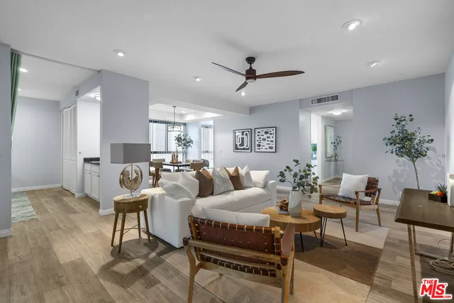 $1,190,000 | 4477 Wilshire Boulevard, Unit 203, Los Angeles, CA 90010