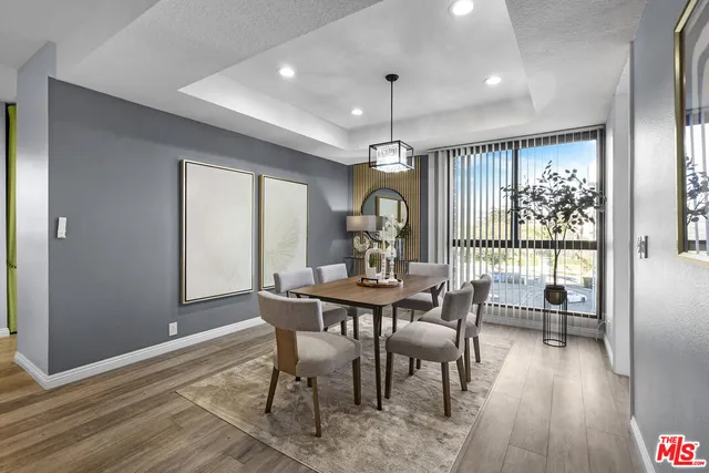 $1,190,000 | 4477 Wilshire Boulevard, Unit 203, Los Angeles, CA 90010