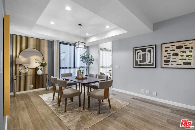 $1,190,000 | 4477 Wilshire Boulevard, Unit 203, Los Angeles, CA 90010