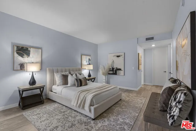$1,190,000 | 4477 Wilshire Boulevard, Unit 203, Los Angeles, CA 90010