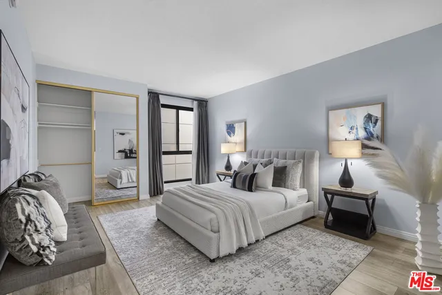 $1,190,000 | 4477 Wilshire Boulevard, Unit 203, Los Angeles, CA 90010