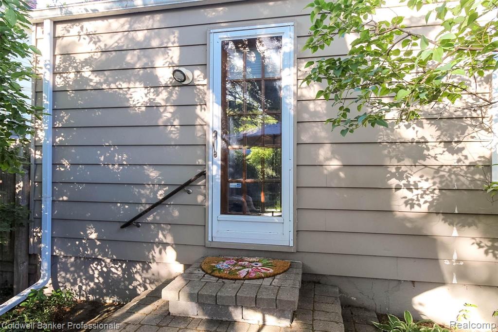 609 Lockwood Road Royal Oak, MI 48067 - Photo 39 of 49 Gallery Image 39