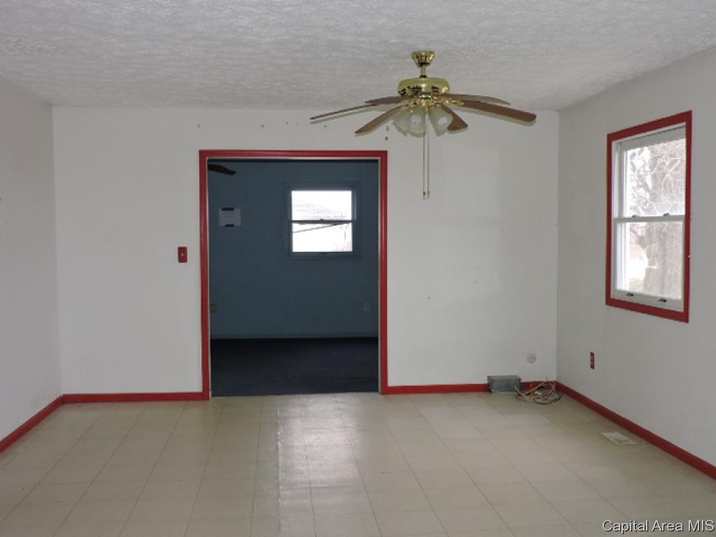 3470 Lanesville Road Buffalo, IL 62515 - Photo 5 of 18 Gallery Image 5