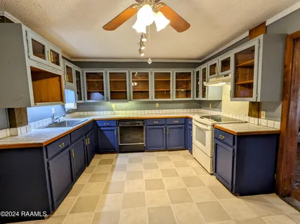 $155,900 | 1010 Evangeline Street, Breaux Bridge, LA 70517