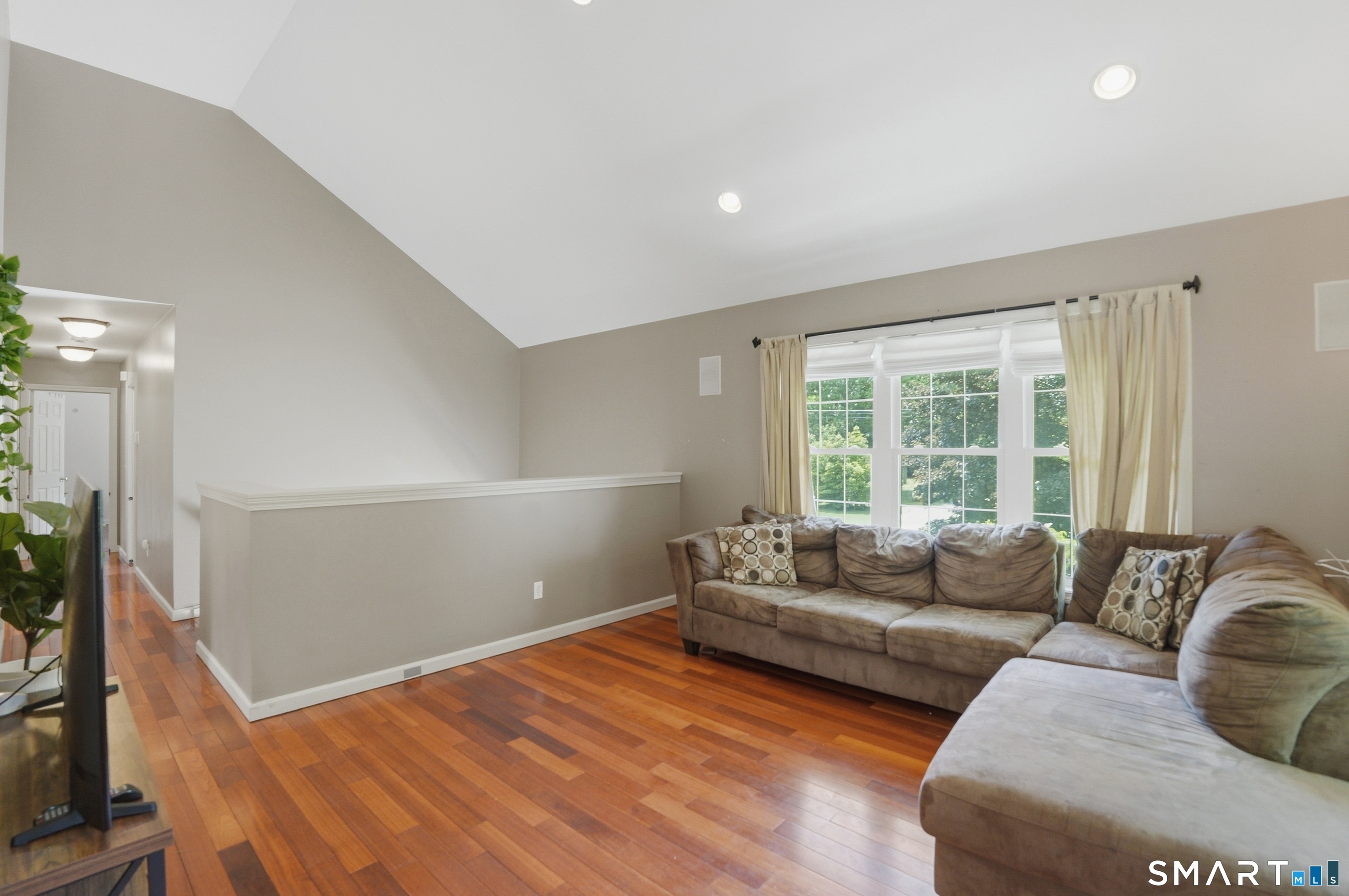 26 South Plains Road Southington, CT 06489 - Photo 6 of 39