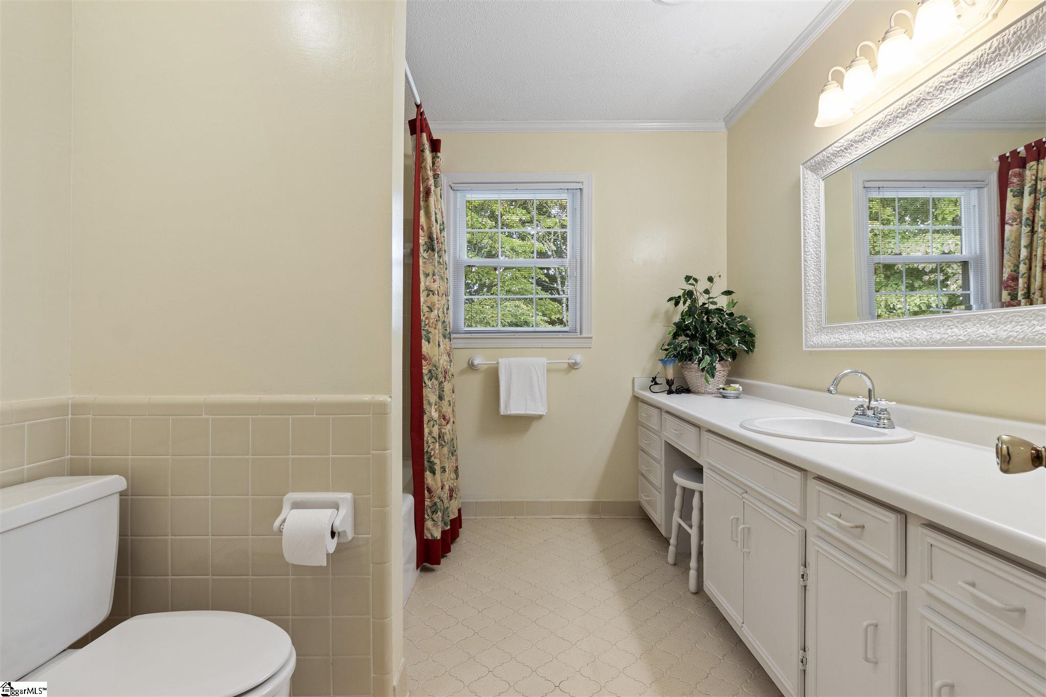 214 Ridgewood Street Easley, SC 29642 - Photo 26 of 36 Gallery Image 26