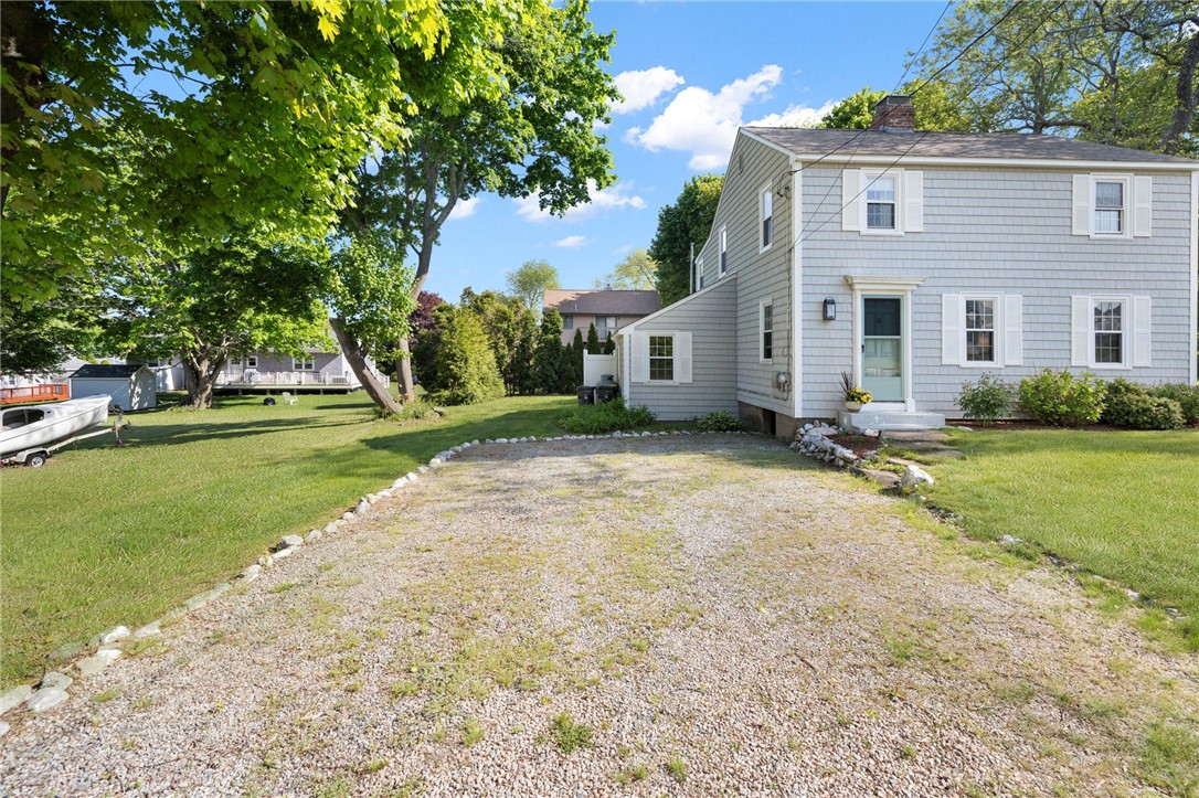 12 Nassau Road Narragansett, RI 02882 - Photo 4 of 43
