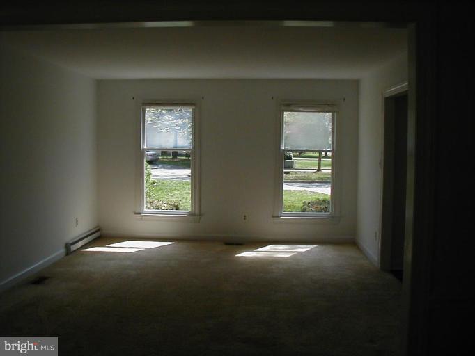 601 Windmill Road Easton, MD 21601 - Photo 6 of 8 Living Room
