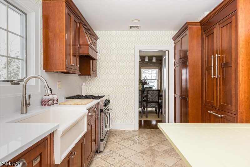 256 Forest Avenue Glen Ridge, NJ 07028 - Photo 24 of 47