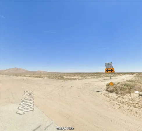 $200,000 | 180 East St East, Palmdale, CA 93591