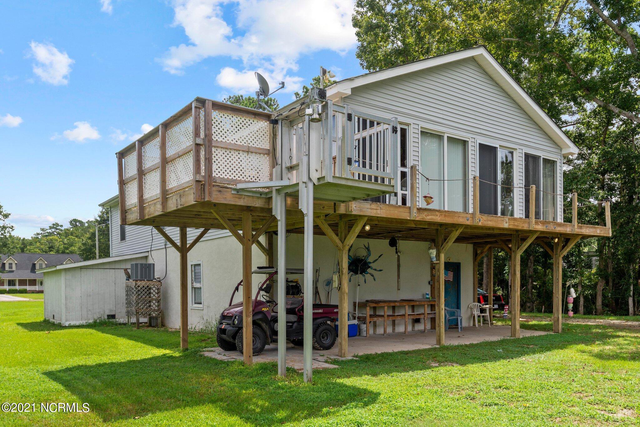 172 Great Neck Road Havelock, NC 28532 - Photo 15 of 29 Exterior Lift