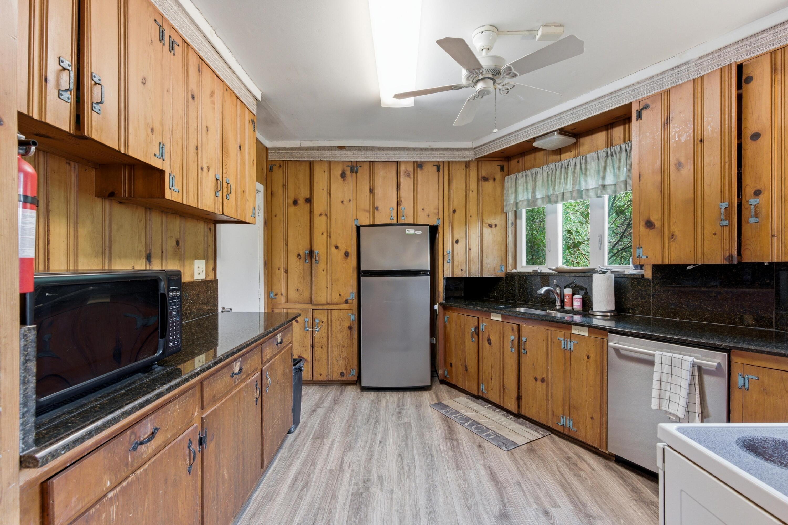 2804 Marshall Boulevard Sullivans Island, SC 29482 - Photo 14 of 35 18