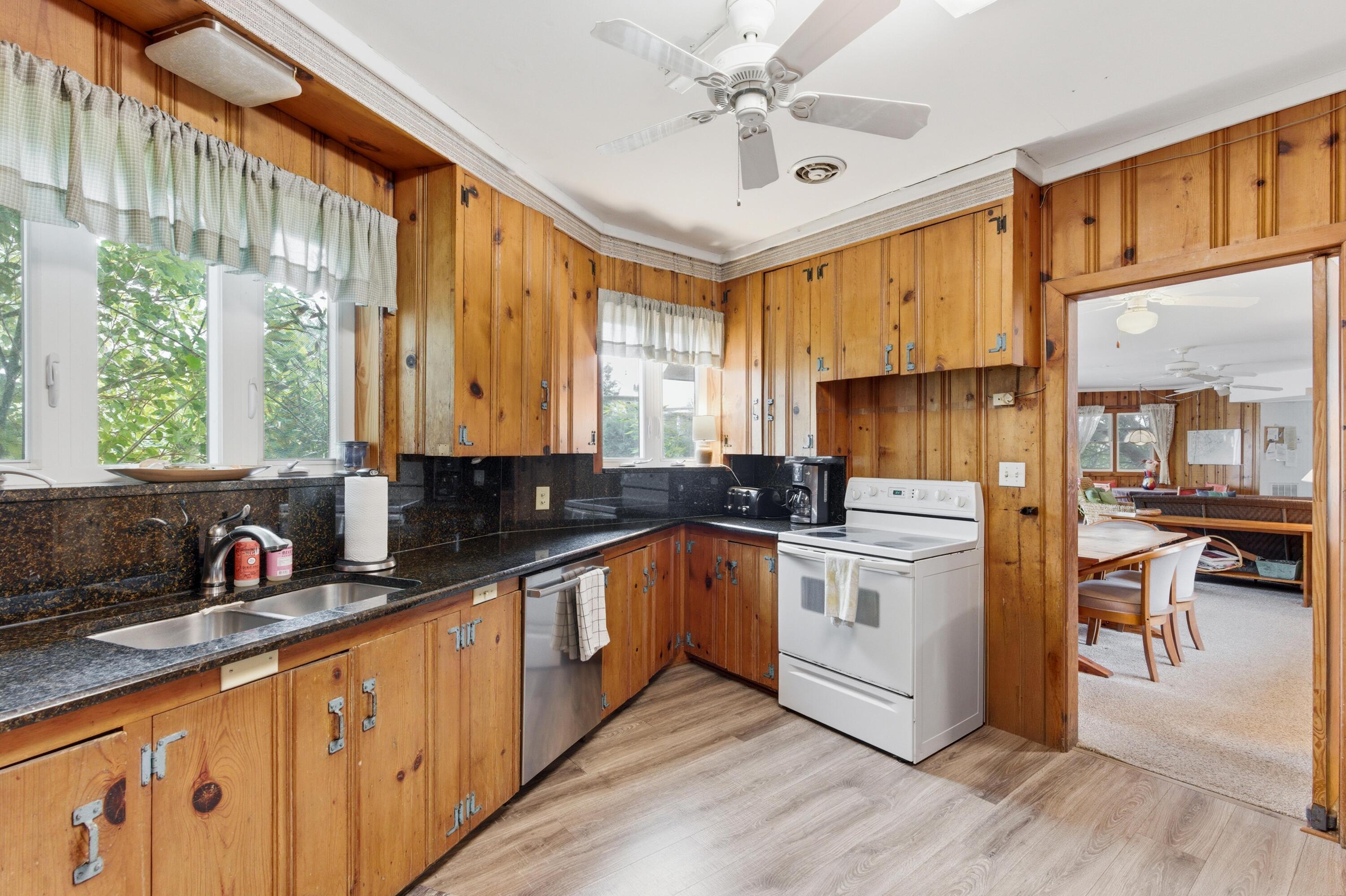 2804 Marshall Boulevard Sullivans Island, SC 29482 - Photo 15 of 35 19