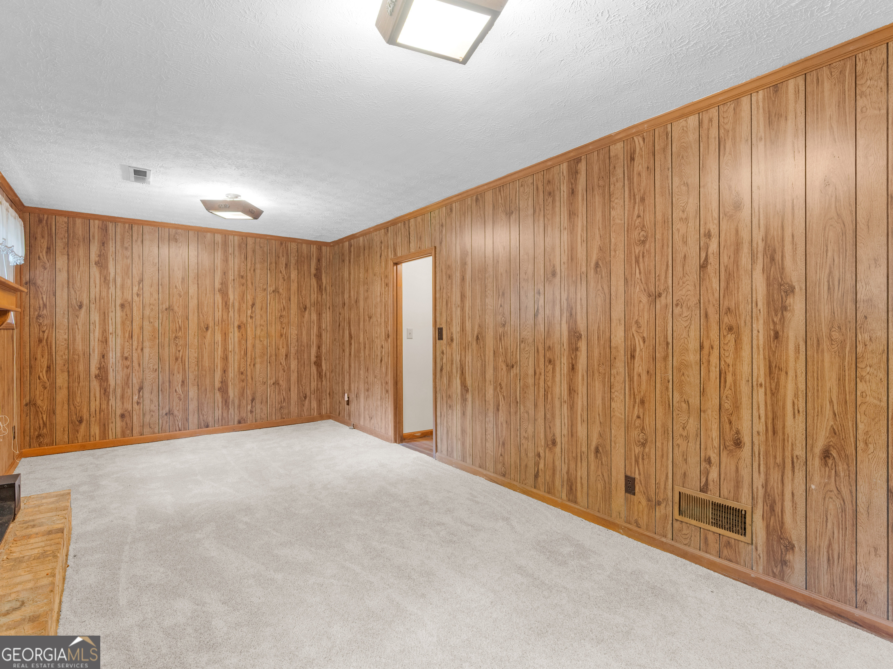 8294 Winston Way Jonesboro, GA 30236 - Photo 26 of 62 a view of an empty room with a window
