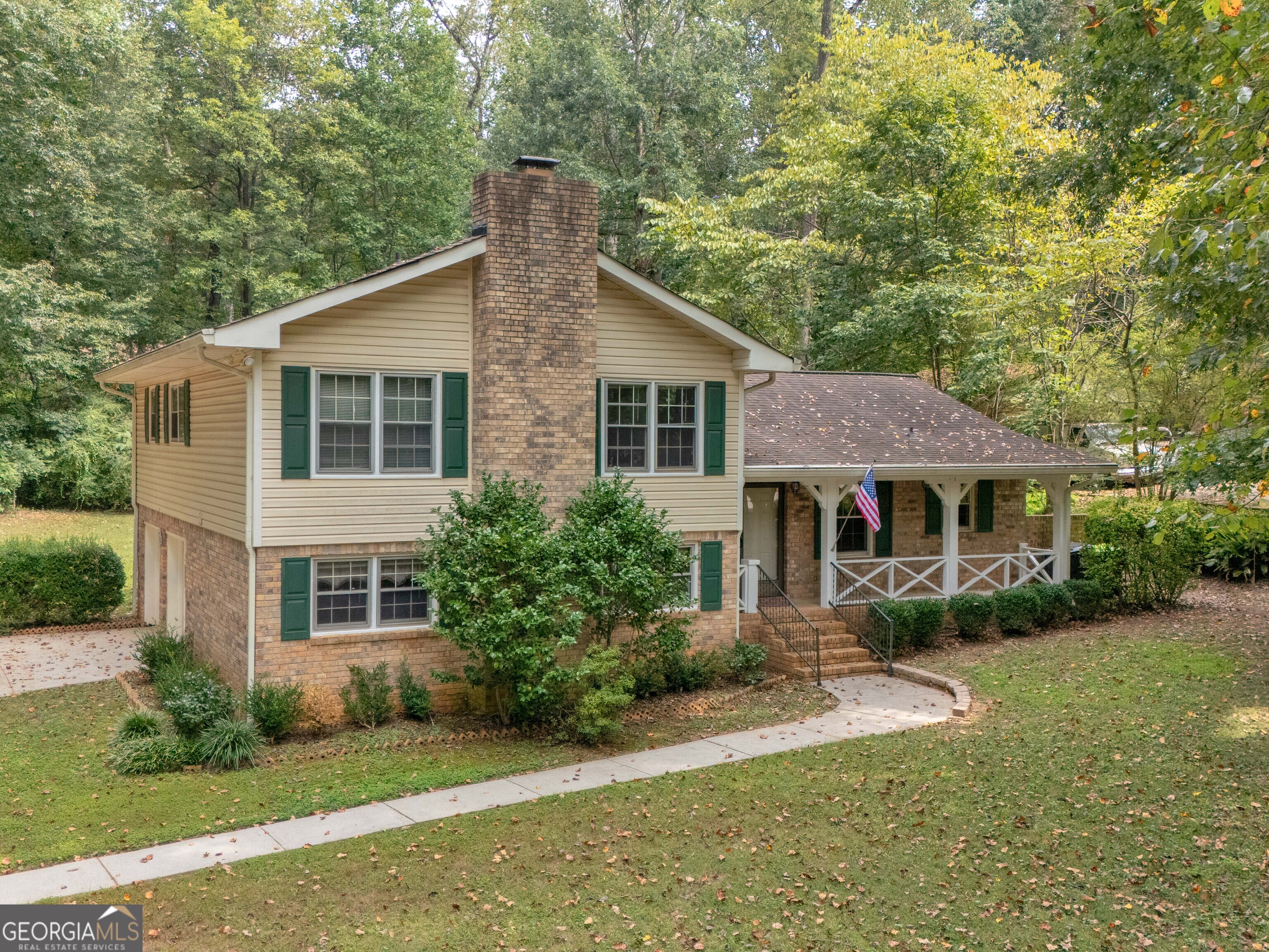 8294 Winston Way Jonesboro, GA 30236 - Photo 57 of 62 a front view of a house with a yard