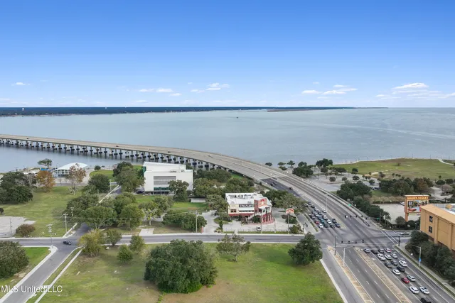 $244,647 | 167 1st Street, Biloxi, MS 39530