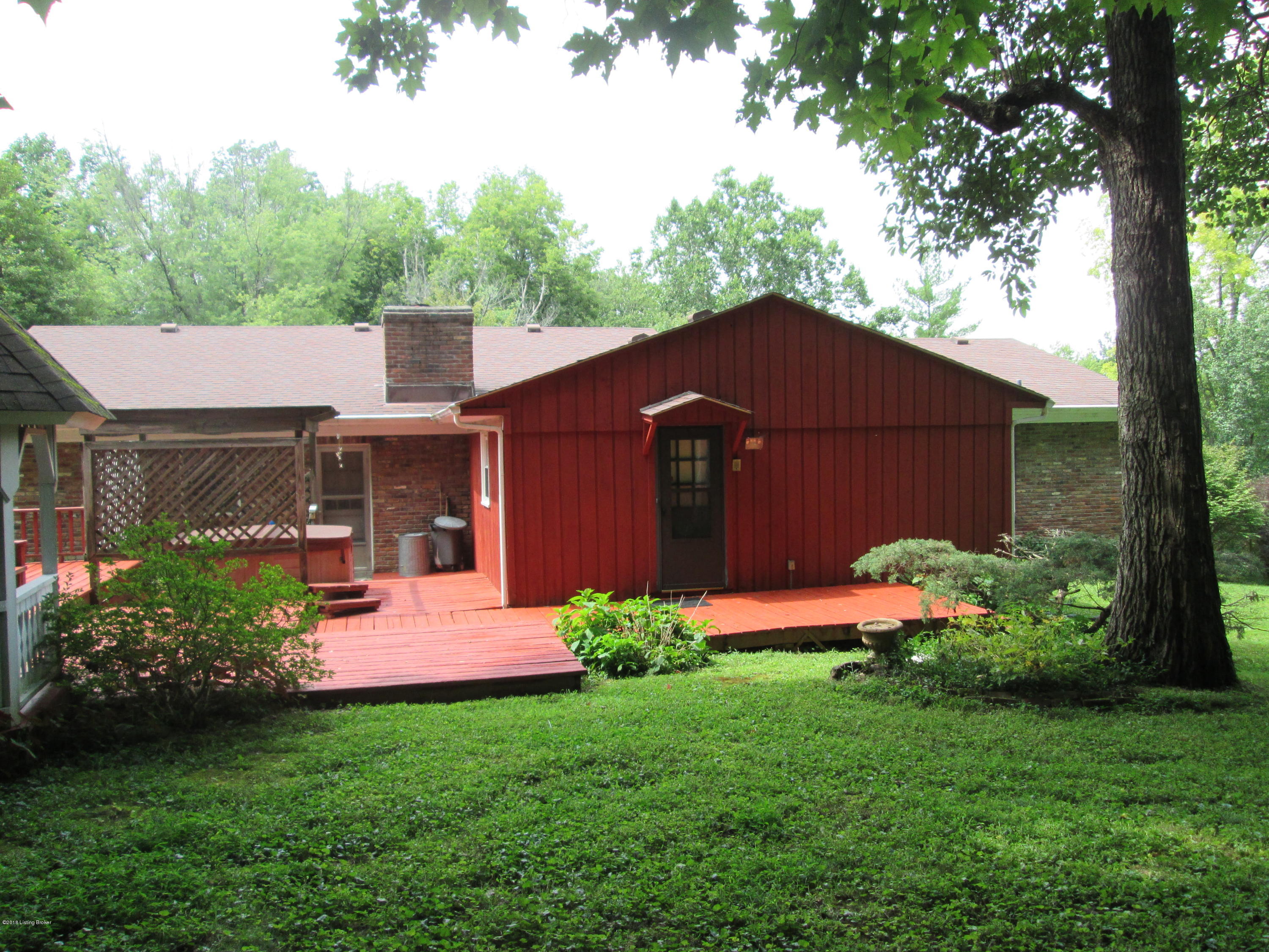 413 Colonel Way Pewee Valley, KY 40056 - Photo 17 of 20 IMG_1478