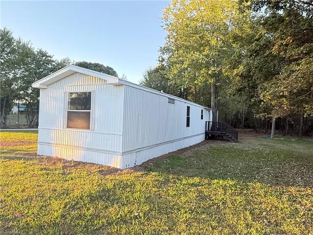 $174,900 | 5428 Gypsy Rose Drive, Liberty, NC 27298