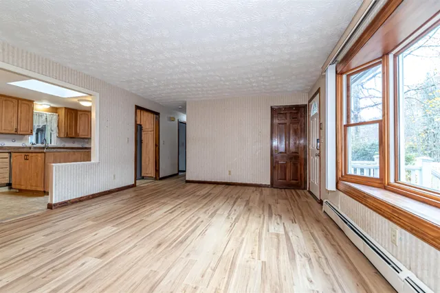 $639,000 | 55 Glen Drive, Hudson, NH 03051