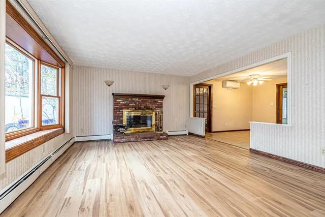 $639,000 | 55 Glen Drive, Hudson, NH 03051