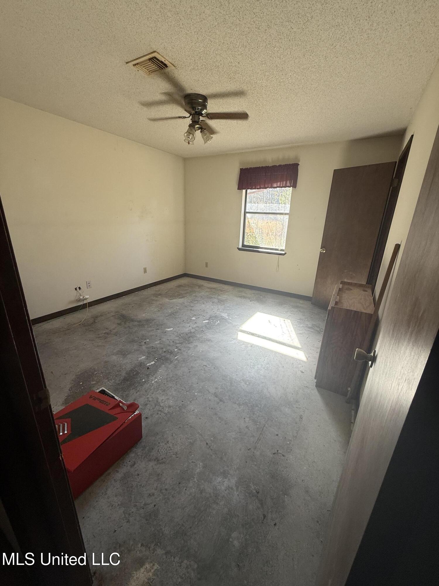 2412 D H Smith Road Vancleave, MS 39565 - Photo 16 of 32 IMG_9111