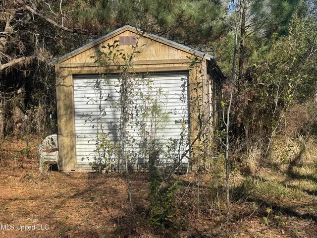 $159,900 | 2412 D H Smith Road, Vancleave, MS 39565