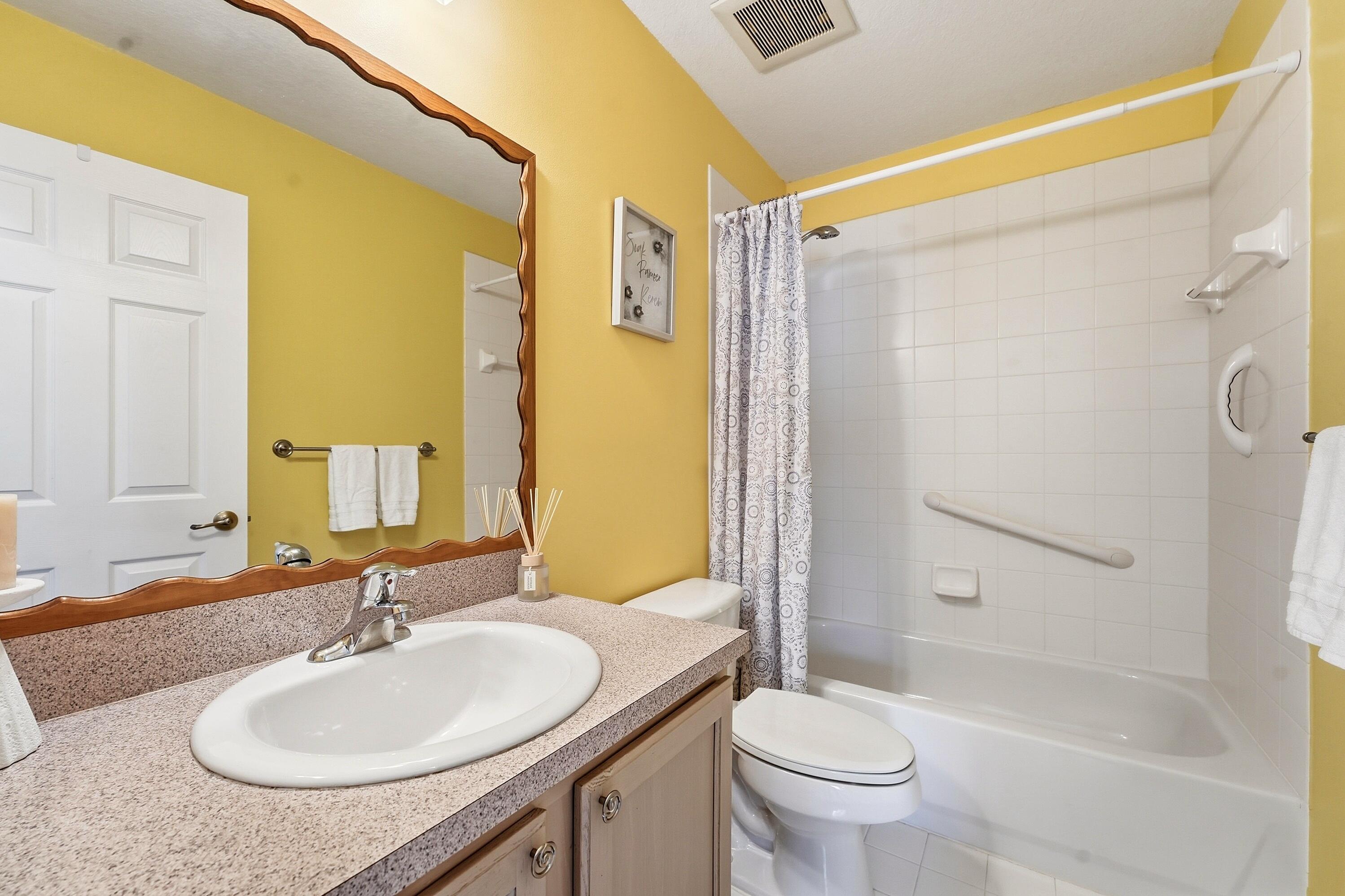 5511 Crossing Rocks Court Riviera Beach, FL 33407 - Photo 25 of 49 27 Guest Bath Upstairs