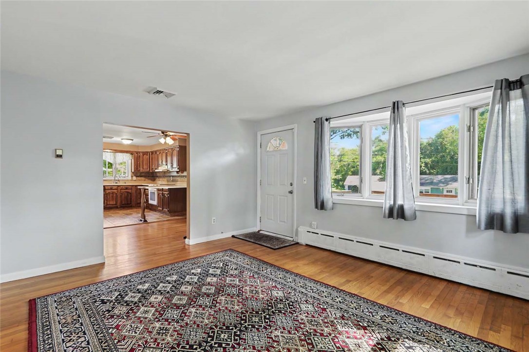 47 Restful Valley Road Tiverton, RI 02878 - Photo 10 of 26 Gallery Image 10
