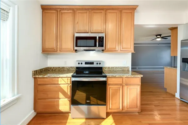 $280,000 | 807 West 48th Street, Unit 702, Kansas City, MO 64112