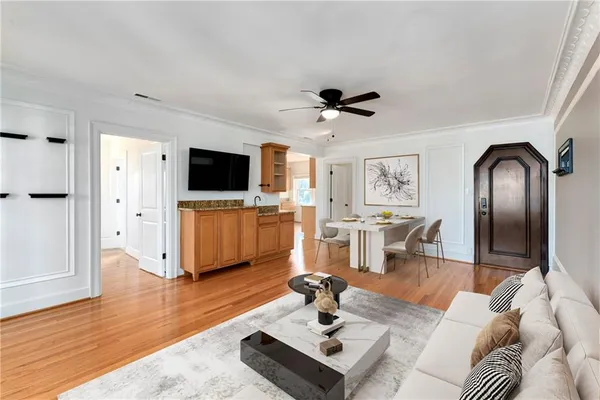 $280,000 | 807 West 48th Street, Unit 702, Kansas City, MO 64112