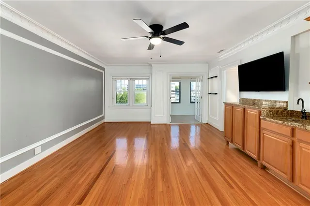 $295,000 | 807 West 48th Street, Unit 702, Kansas City, MO 64112